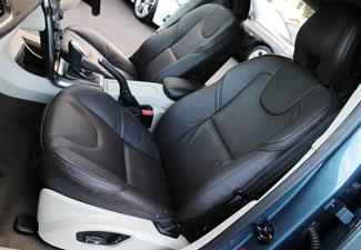 2013 Volvo V40 - Thumbnail