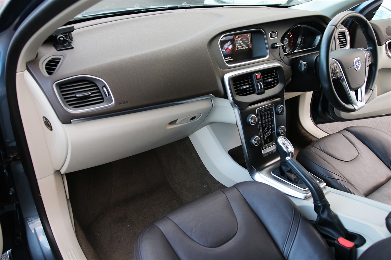 2013 Volvo V40