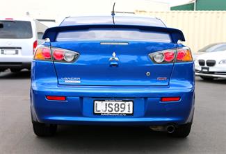 2018 Mitsubishi Lancer - Thumbnail