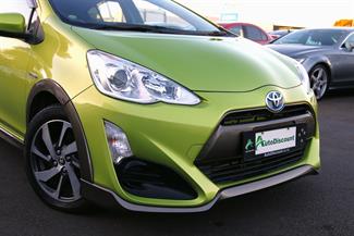 2015 Toyota Aqua - Thumbnail