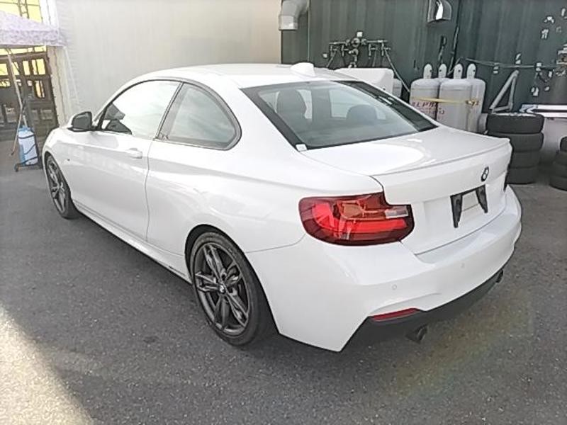 2016 BMW M235i