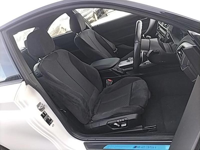 2016 BMW M235i