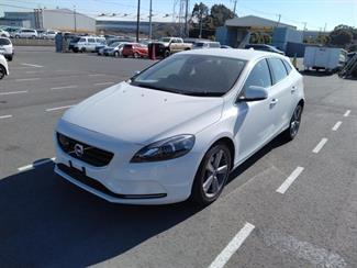 2015 Volvo V40 - Thumbnail