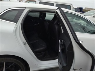 2014 Volvo V40 - Thumbnail