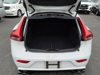 2014 Volvo V40 - Thumbnail