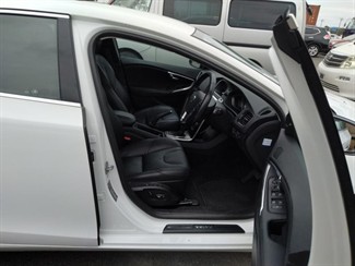 2014 Volvo V40 - Thumbnail