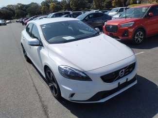 2013 Volvo V40 - Thumbnail