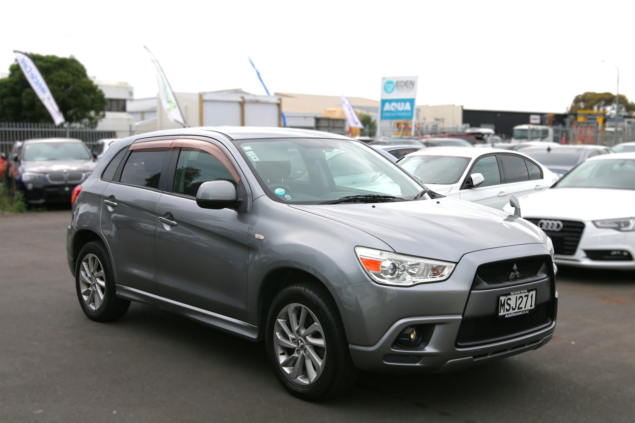 2010 Mitsubishi RVR