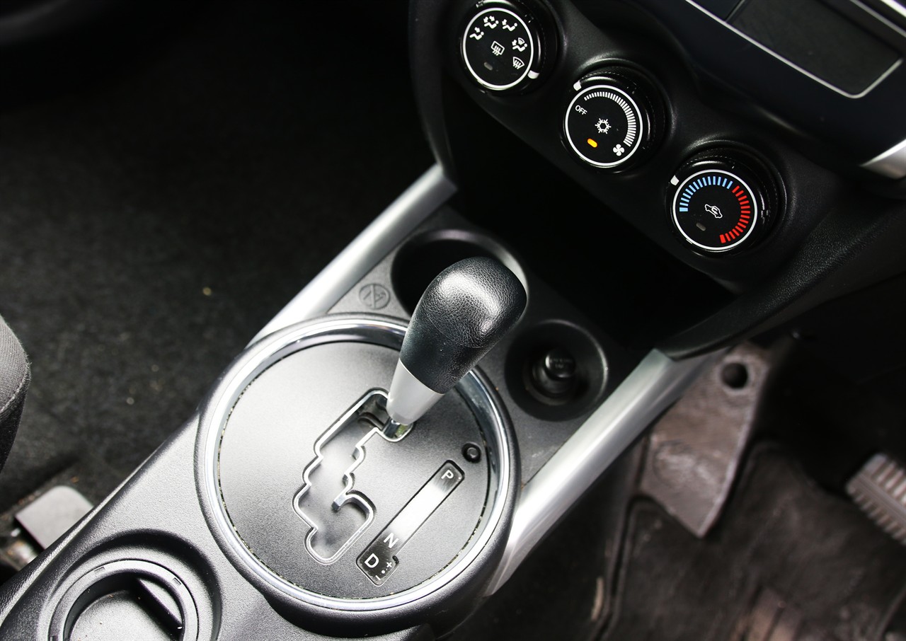 2010 Mitsubishi RVR