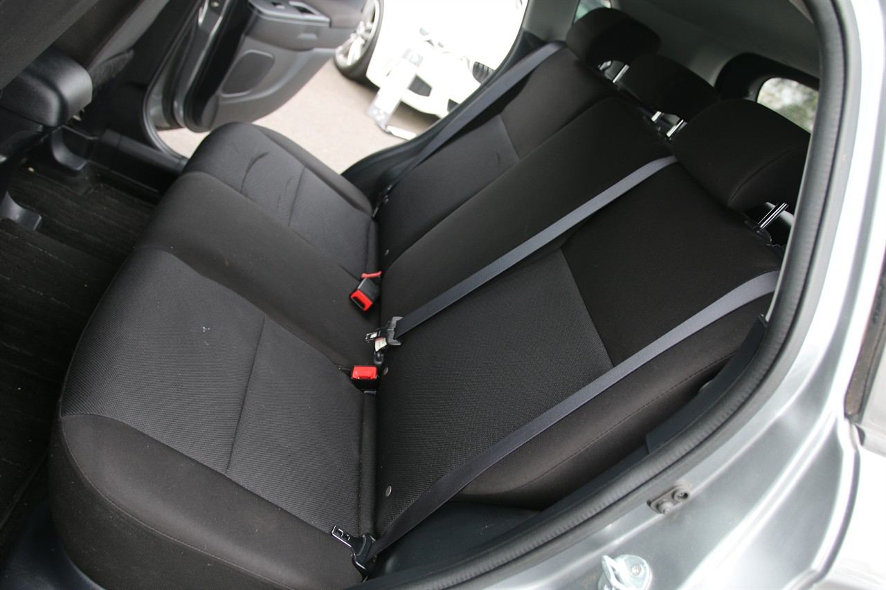 2010 Mitsubishi RVR
