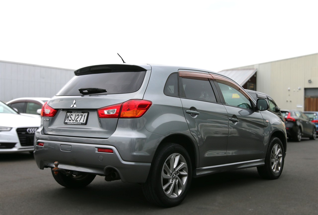 2010 Mitsubishi RVR