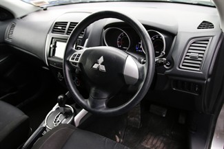 2010 Mitsubishi RVR - Thumbnail