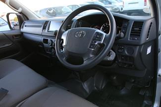 2024 Toyota HIACE - Thumbnail