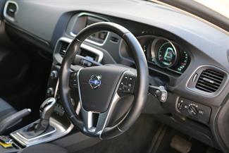 2014 Volvo V40 - Thumbnail