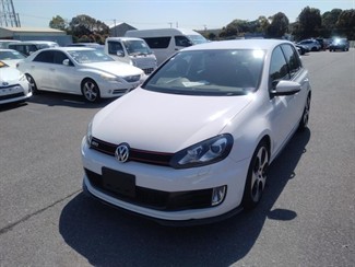 2013 Volkswagen Golf - Thumbnail