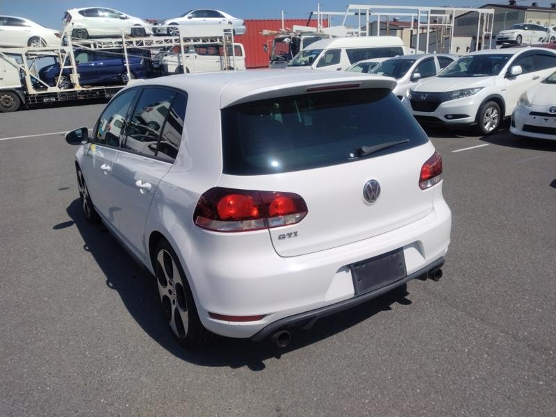 2013 Volkswagen Golf