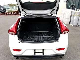 2014 Volvo V40 - Thumbnail