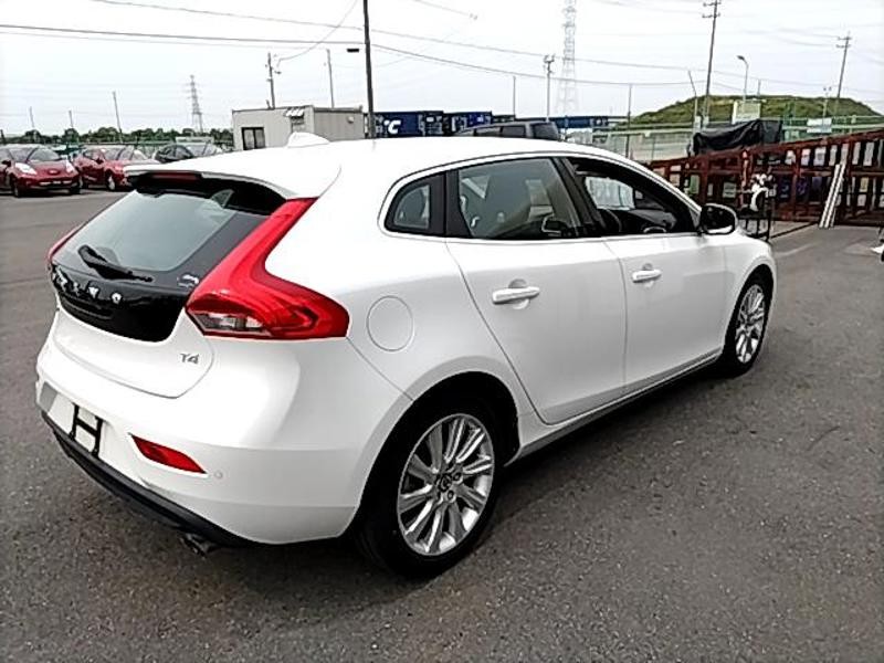 2014 Volvo V40