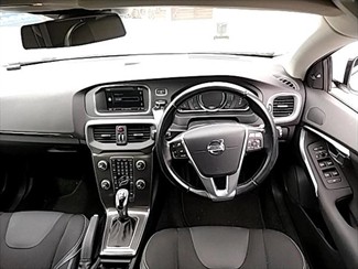 2014 Volvo V40 - Thumbnail