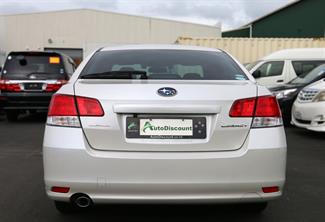 2014 Subaru Legacy - Thumbnail