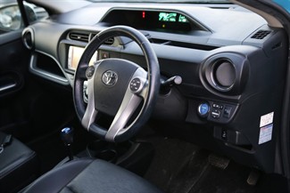 2013 Toyota Aqua - Thumbnail