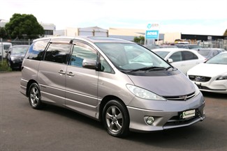 2005 Toyota Estima - Thumbnail