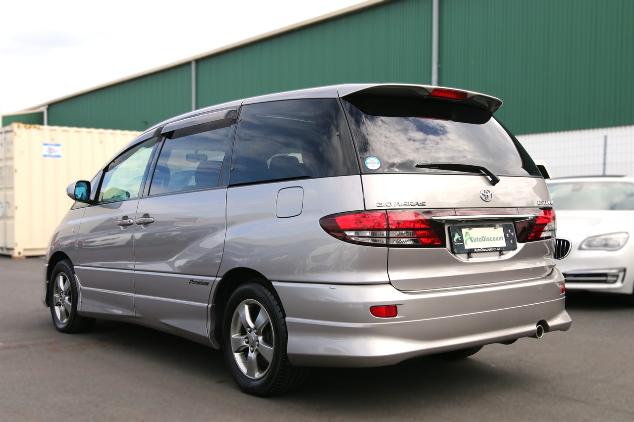 2005 Toyota Estima