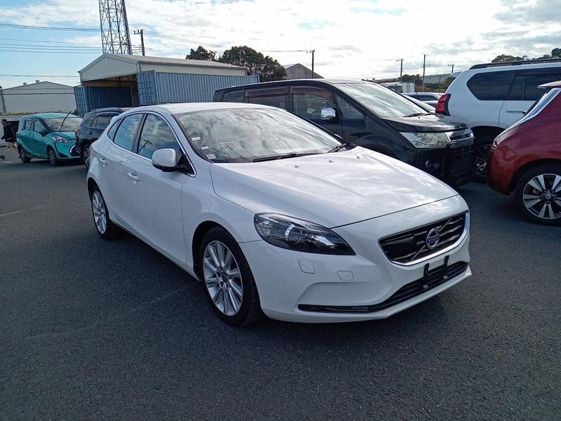 2015 Volvo V40