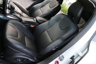 2014 Volvo V40 - Thumbnail