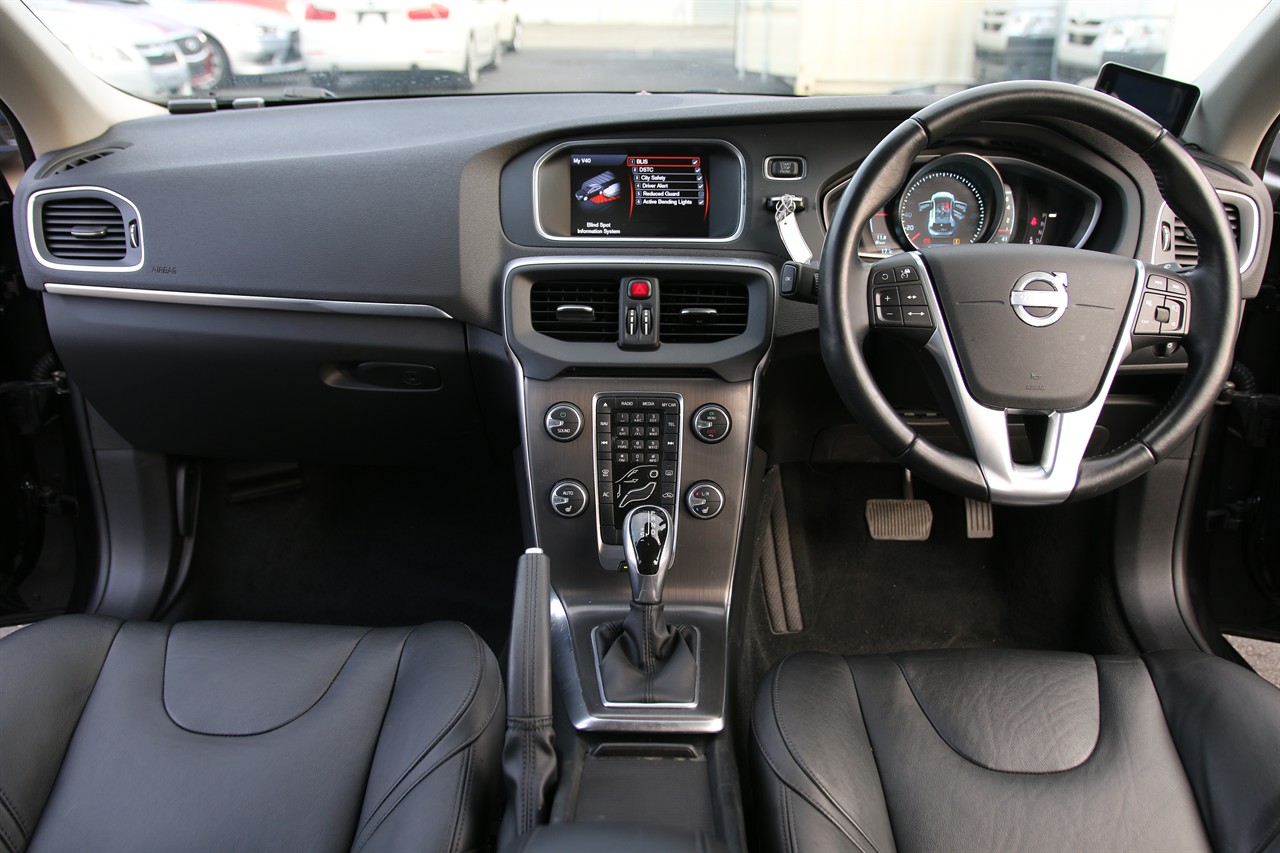 2014 Volvo V40