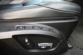 2014 Volvo V40 - Thumbnail