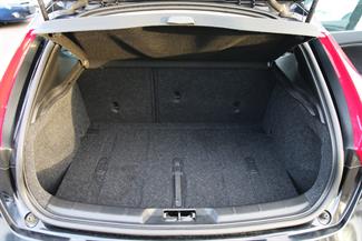 2014 Volvo V40 - Thumbnail