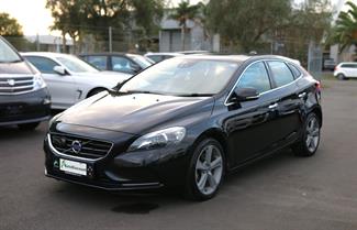 2014 Volvo V40 - Thumbnail