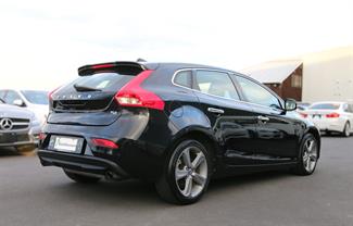 2014 Volvo V40 - Thumbnail