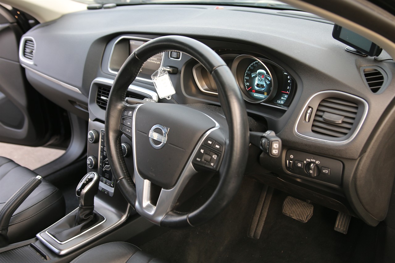 2014 Volvo V40