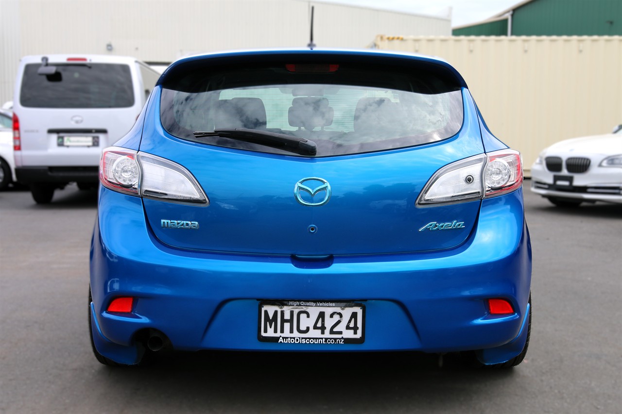2012 Mazda Axela