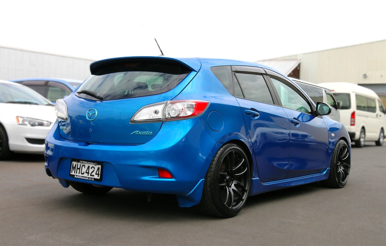 2012 Mazda Axela