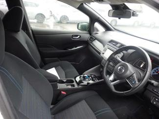 2019 Nissan Leaf - Thumbnail