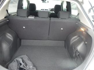 2019 Nissan Leaf - Thumbnail