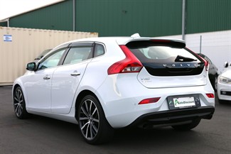2013 Volvo V40 - Thumbnail