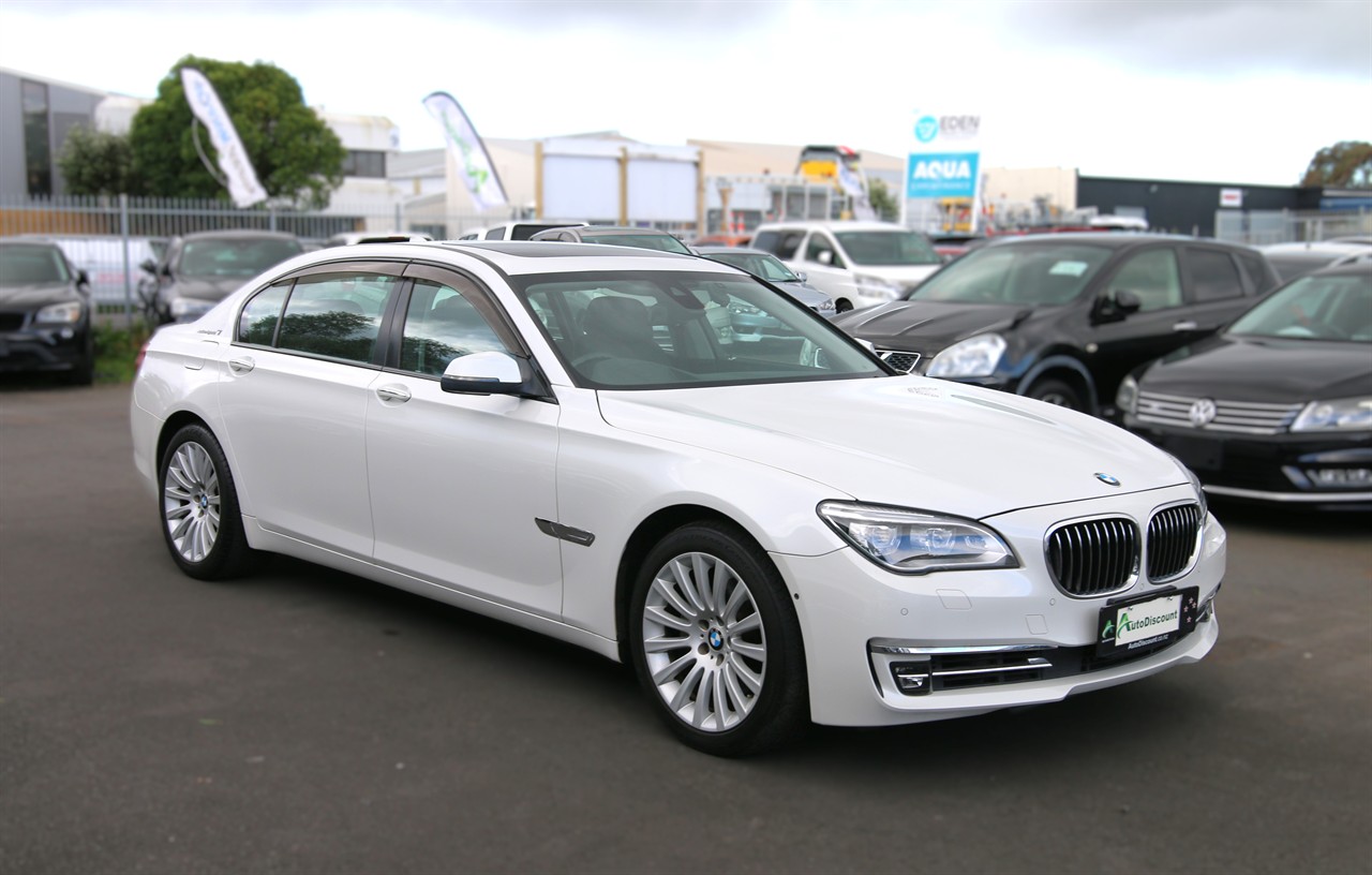 2013 BMW 740i