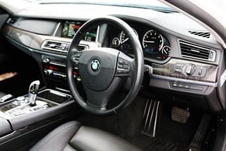 2013 BMW 740i - Thumbnail