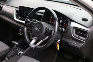 2021 Kia Stonic - Thumbnail