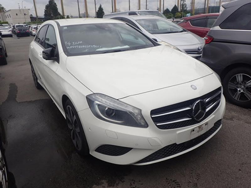 2013 Mercedes-Benz A 180