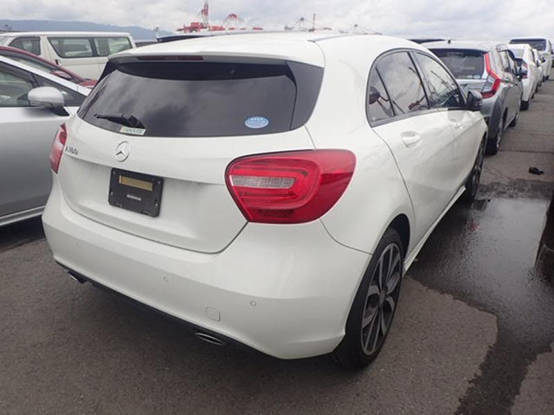 2013 Mercedes-Benz A 180