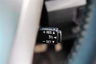 2015 Toyota Prius - Thumbnail