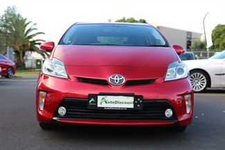 2015 Toyota Prius - Thumbnail