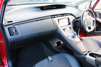 2015 Toyota Prius - Thumbnail