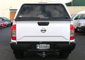 2022 Nissan Navara - Thumbnail