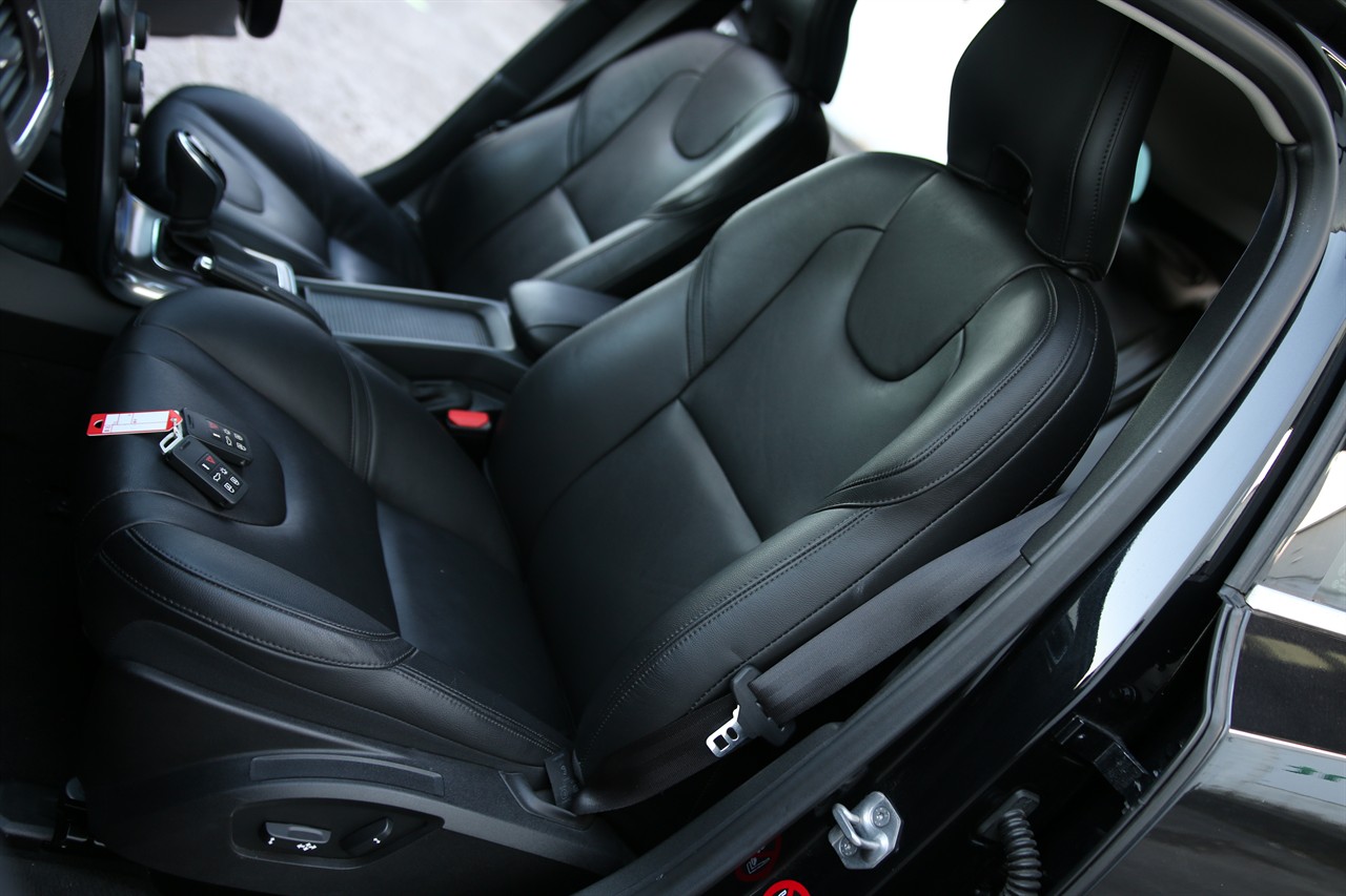 2015 Volvo V40